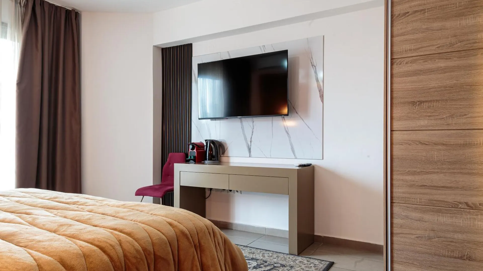 Limani Comfort Rooms 0*, Thessaloniki Greece
