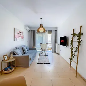 Daire Traveler 85m2 Private Parking Next To Center, Selanik