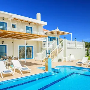 villa-azure.kefaloniahotels.net/