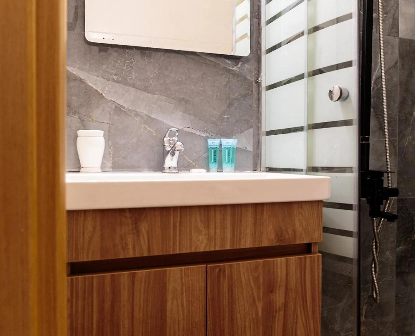Limani Comfort Rooms Soluň
